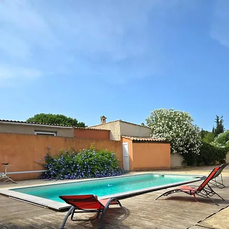 Sorra : Belle Villa, Piscine, Jardin Et A 5 Minutes. *