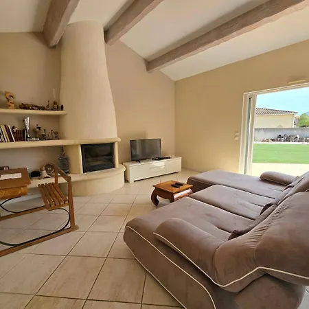 Sorra : Belle Villa, Piscine, Jardin Et A 5 Minutes. Le Grau-dʼAgde
