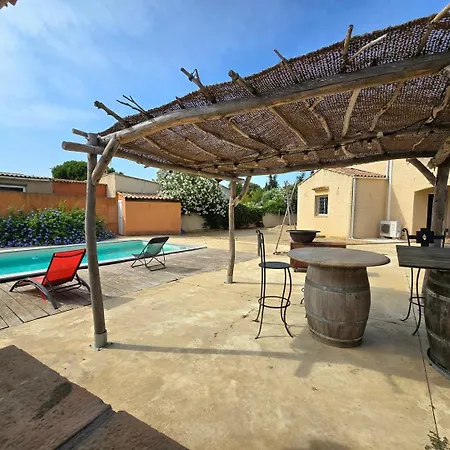 Sorra : Belle Villa, Piscine, Jardin Et A 5 Minutes. بيت ضيافة